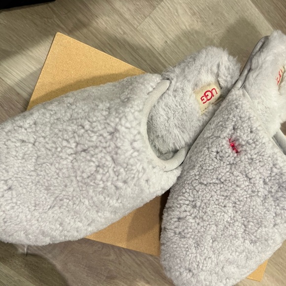 UGG Fluff Curly Cue Slide Slippers size 11 - Picture 6 of 9